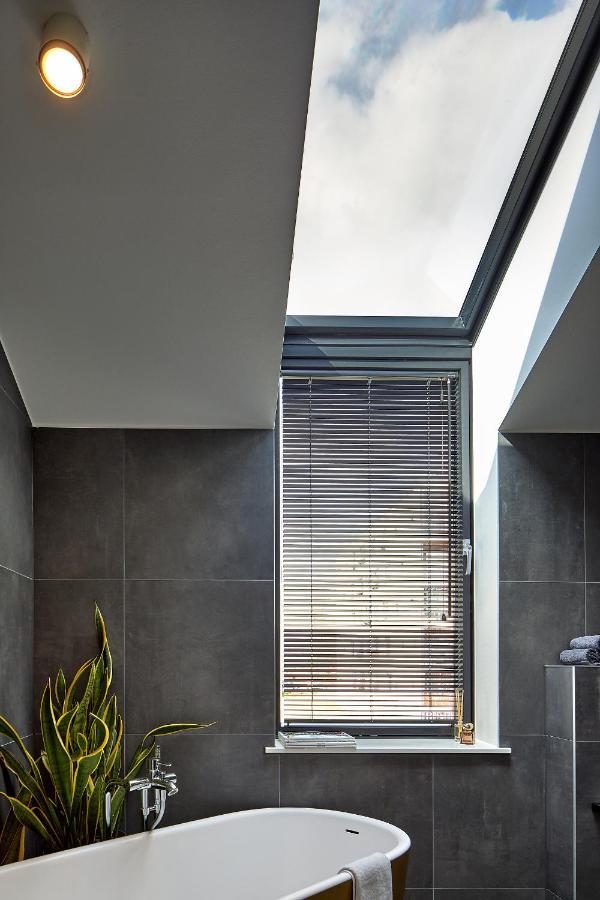 塔林High Ceiling Loft With Its Own Backyard And A Terrace公寓 外观 照片