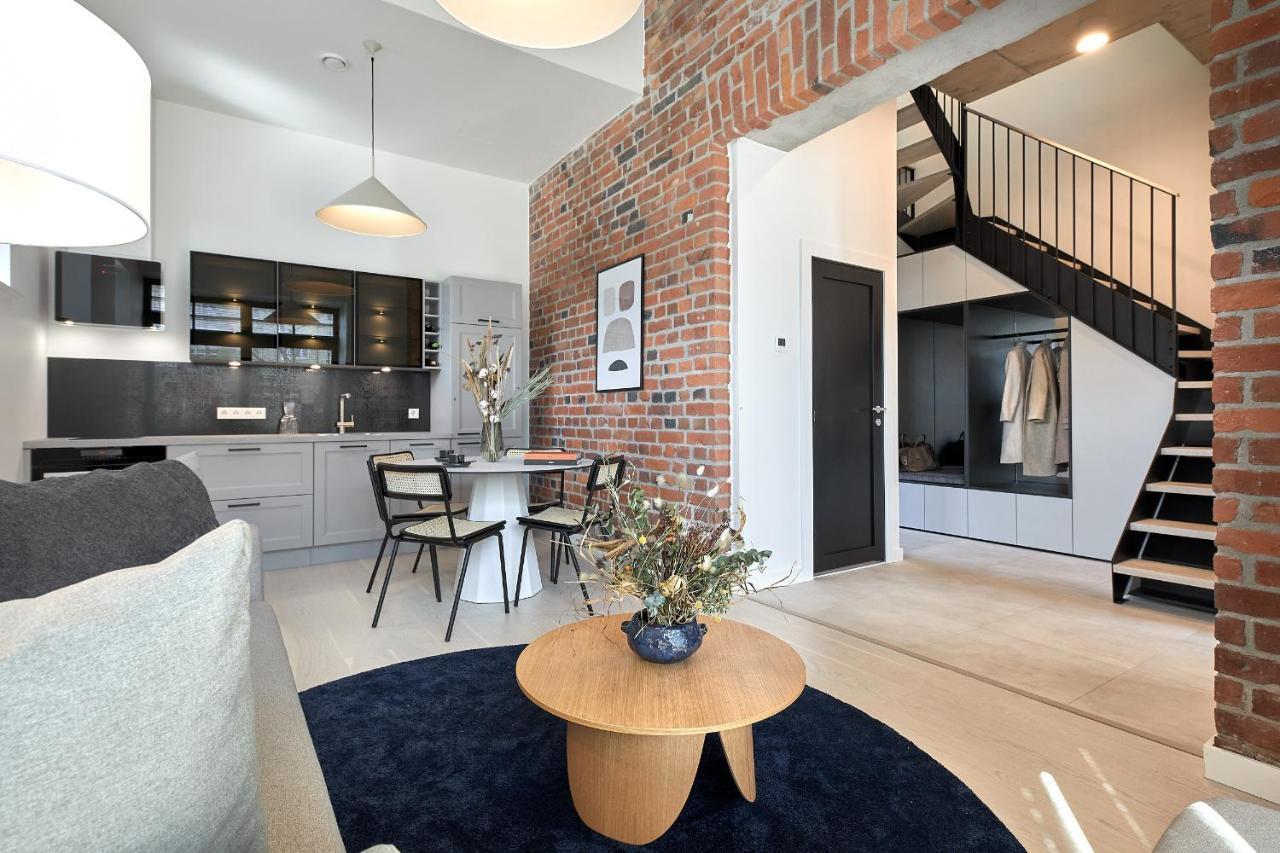 塔林High Ceiling Loft With Its Own Backyard And A Terrace公寓 外观 照片