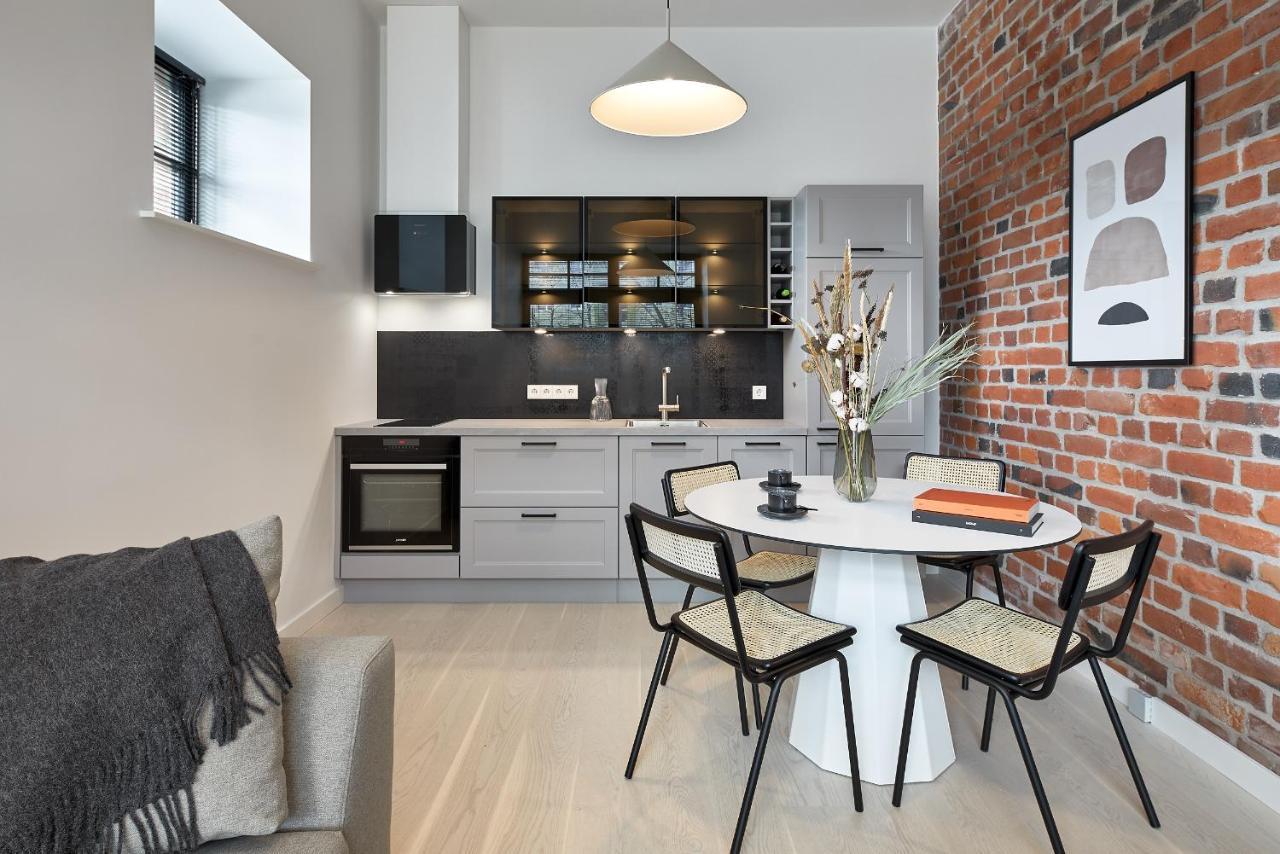 塔林High Ceiling Loft With Its Own Backyard And A Terrace公寓 外观 照片